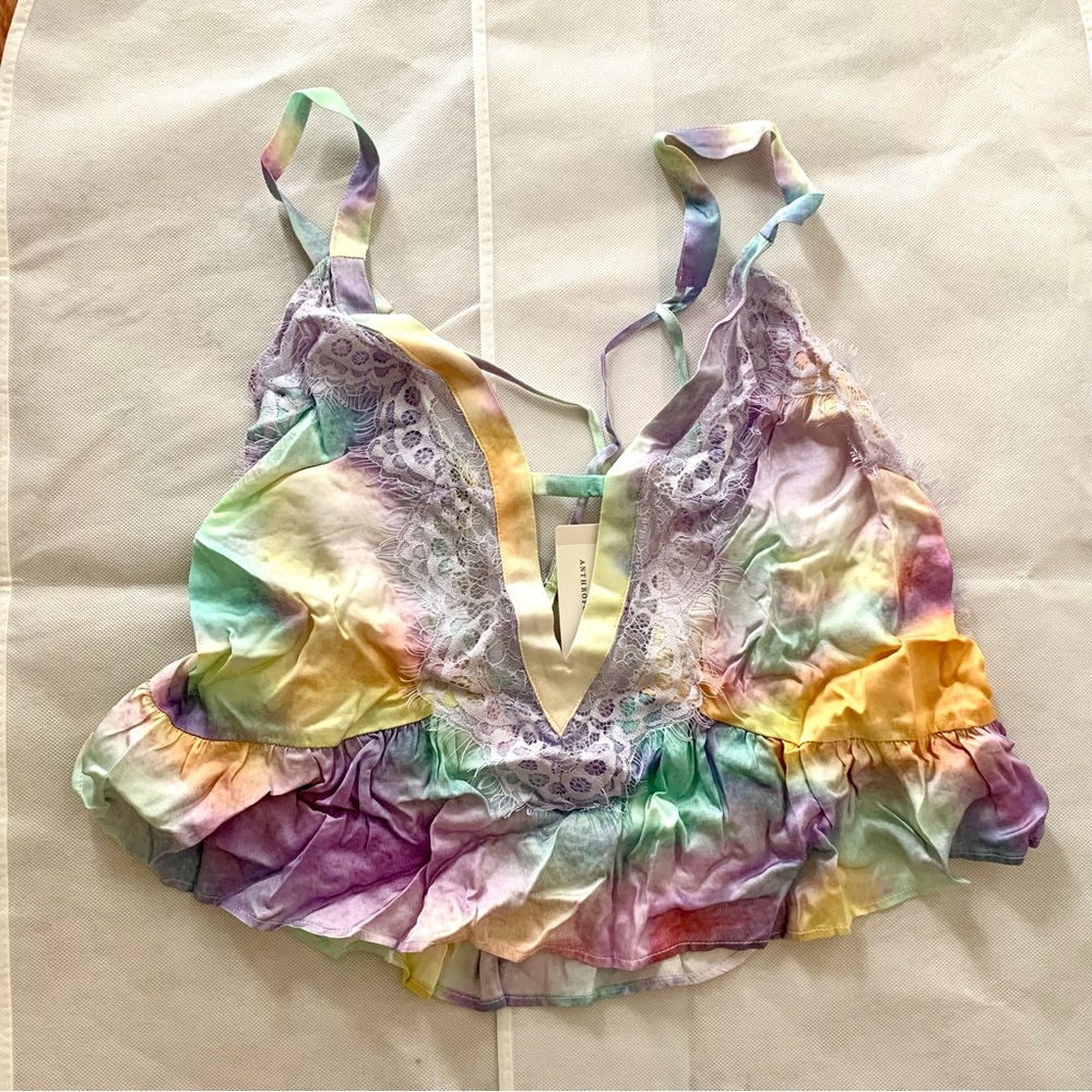 Anthropologie LYREBIRD Silky Plunge-Neck Tank Top size M/Medium Retail $78+ - Picture 5 of 7